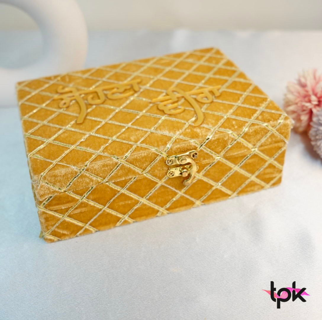 Rakhi gift hamper - gold(empty box)