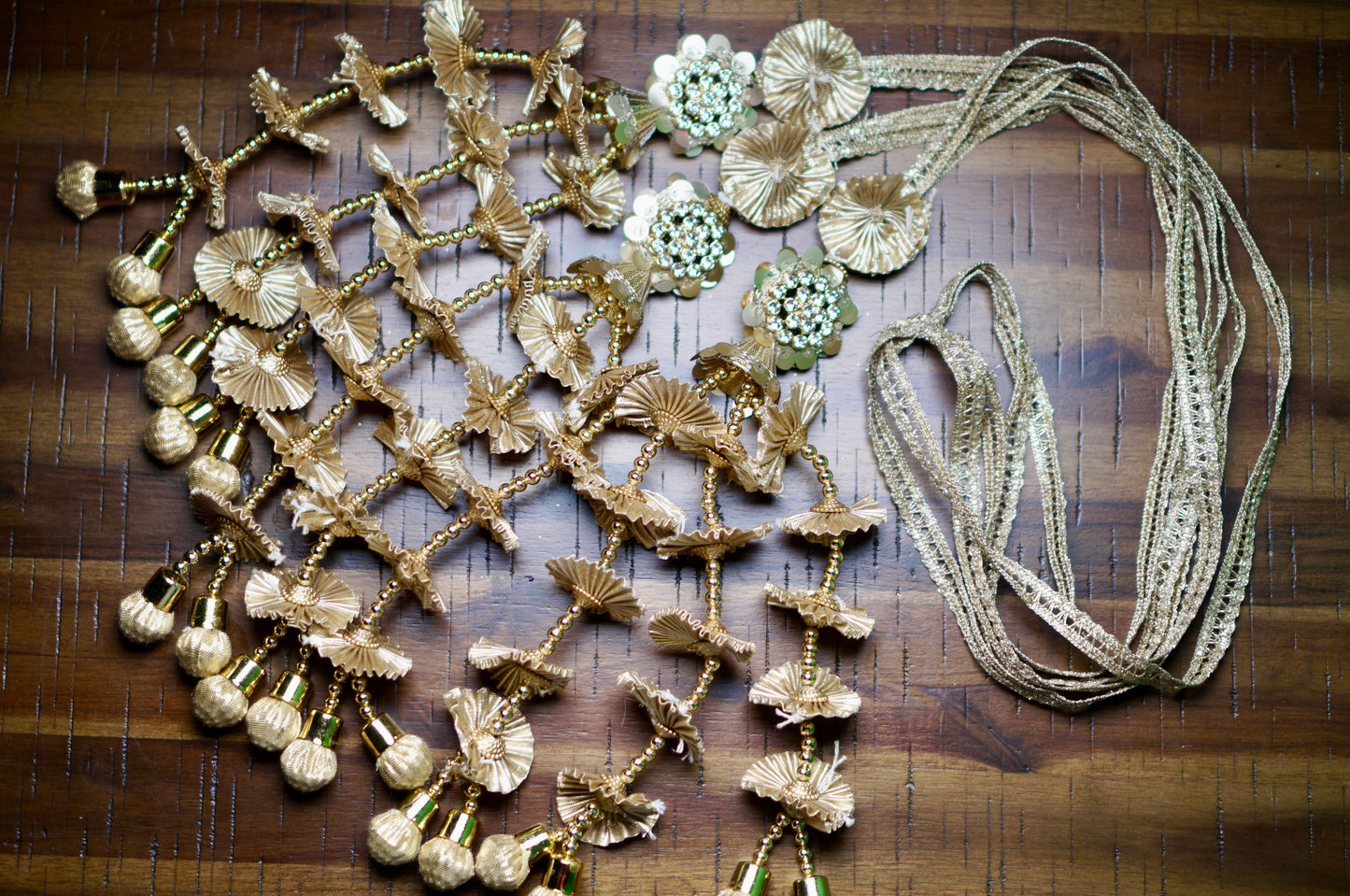 Golden Gota Zircons Paranda