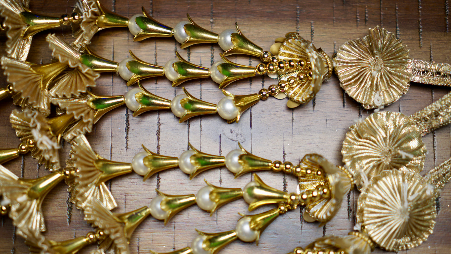 Golden Gota Pearl Tassel Lotan Paranda