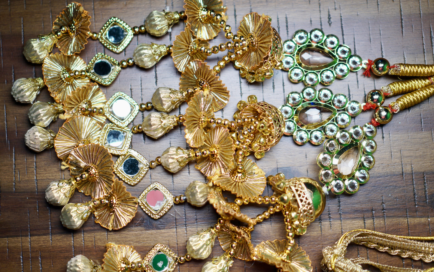 Kundan Mirror Punjabi Paranda with Golden Tassels