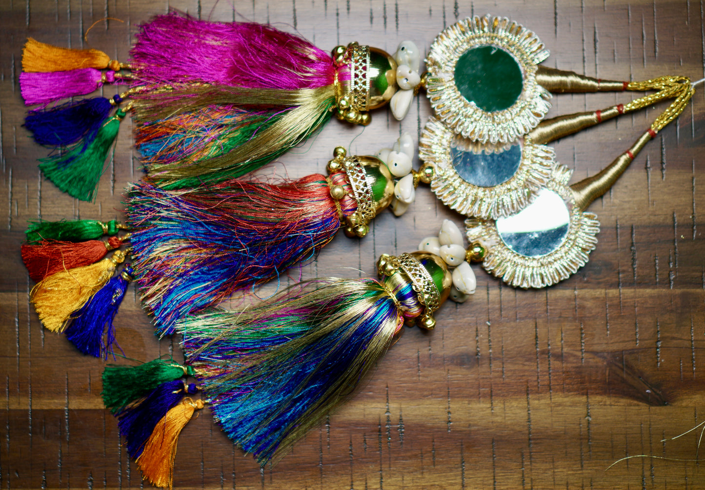 Muti-color Mirror Paranda With Shell