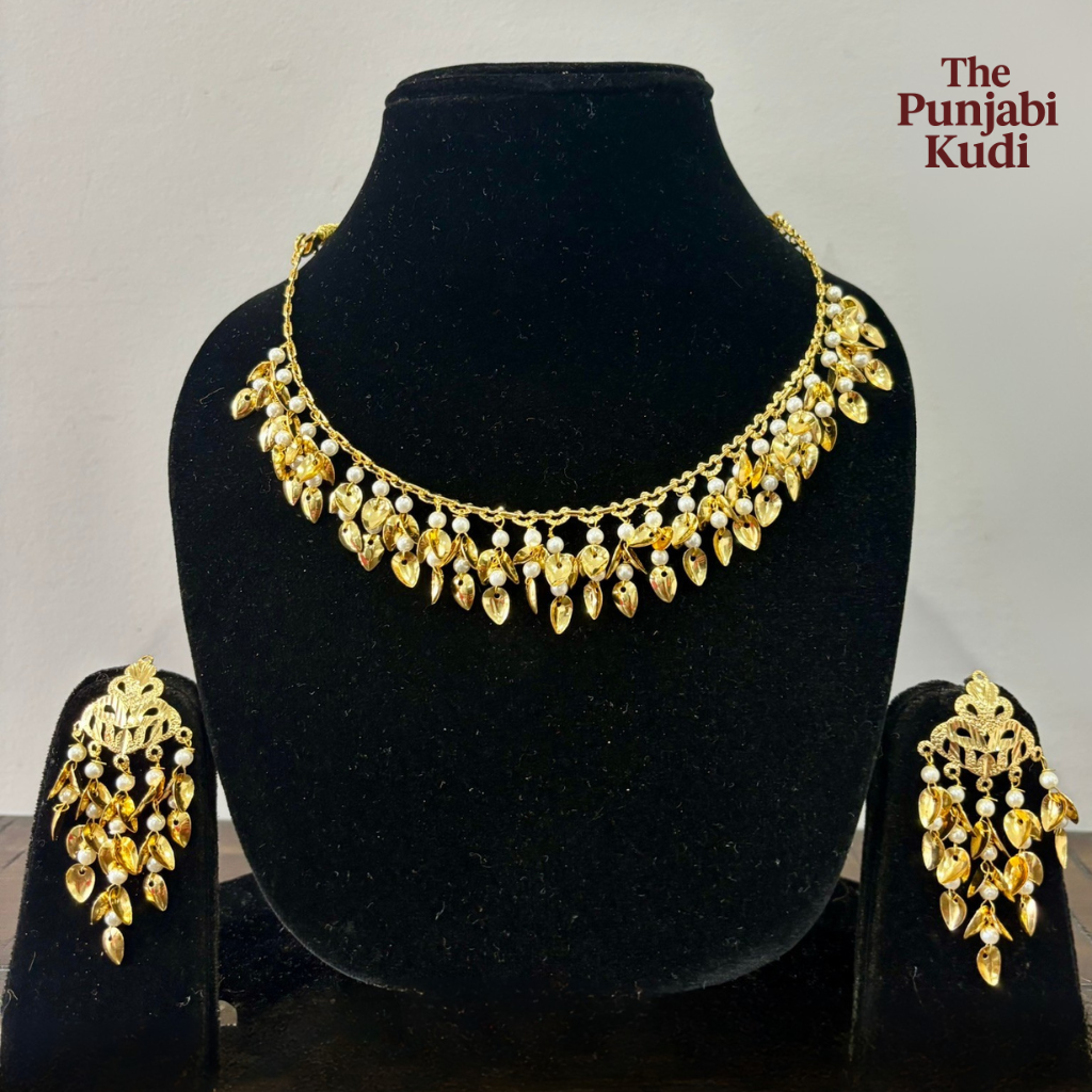 Gold Finished Pippal Patti Necklace Set