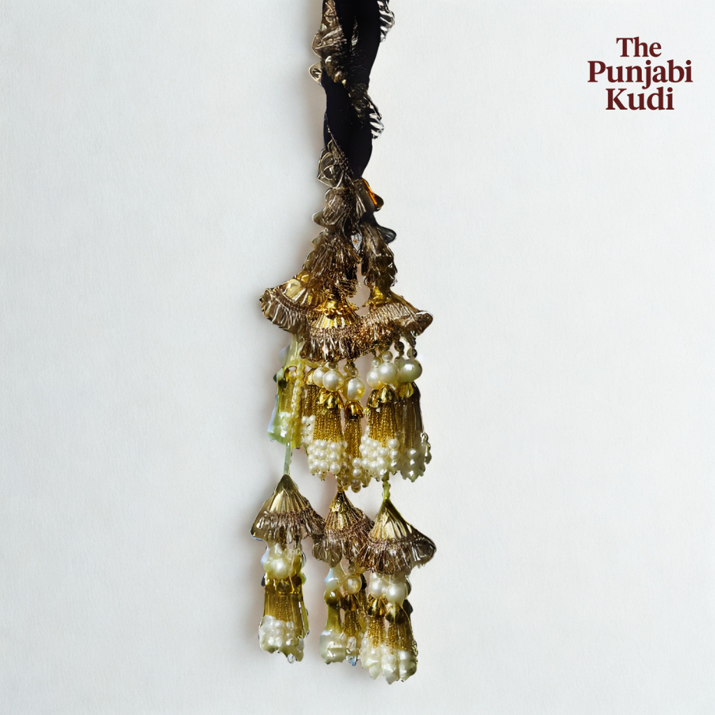 Noor-e-Sheher – Punjabi Paranda with Pearl Tassels