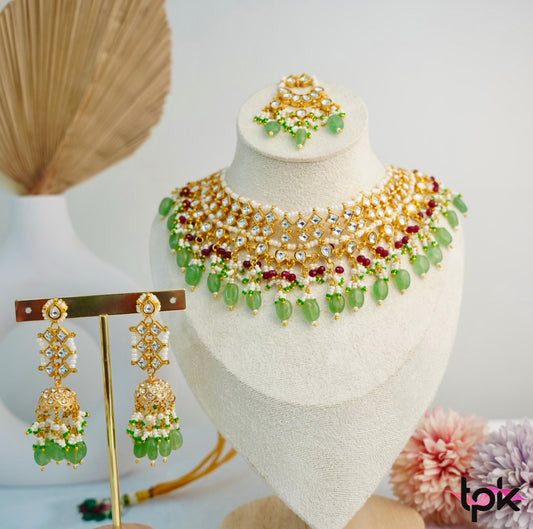 Pachi Kundan Choker Set with Earrings & Tikka