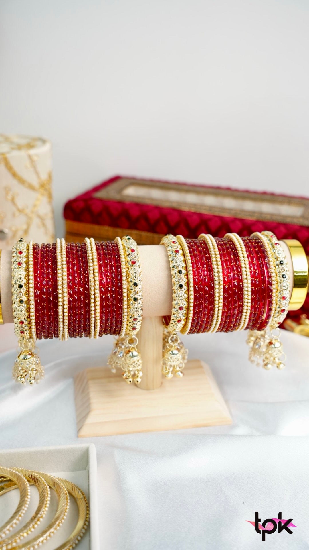 Pearl Metal Bangle Set (Set of 4)