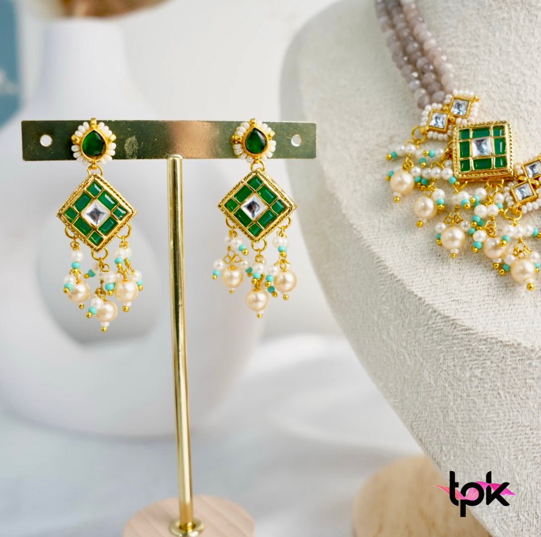Pachi Kundan Choker Set with Earrings