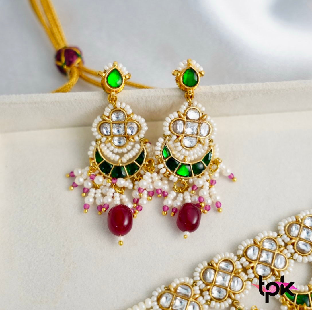 Pachi Kundan Chand Choker Set with Earrings