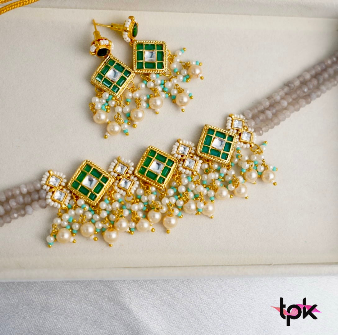 Pachi Kundan Choker Set with Earrings