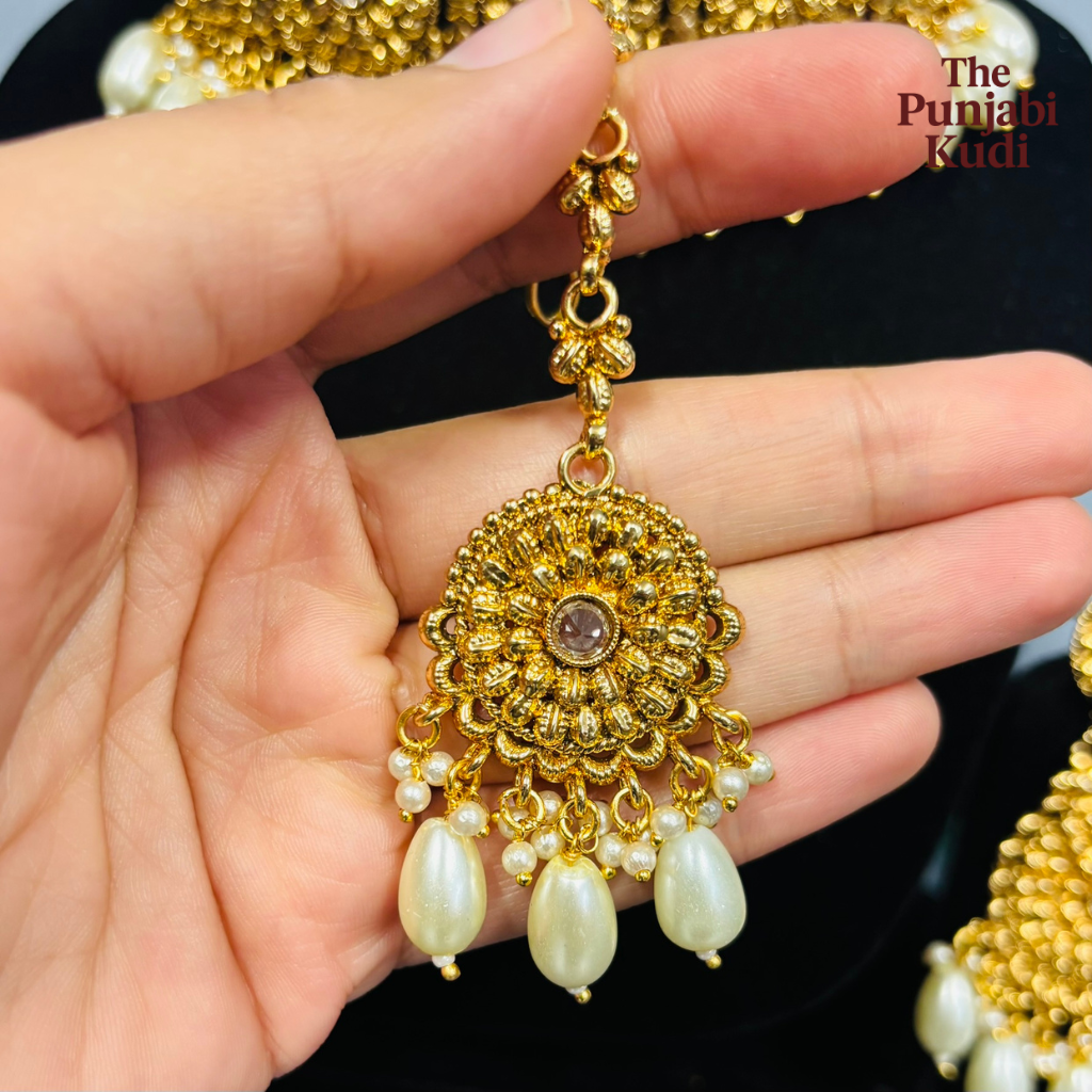 Premium quality Gold Plated Choker Set