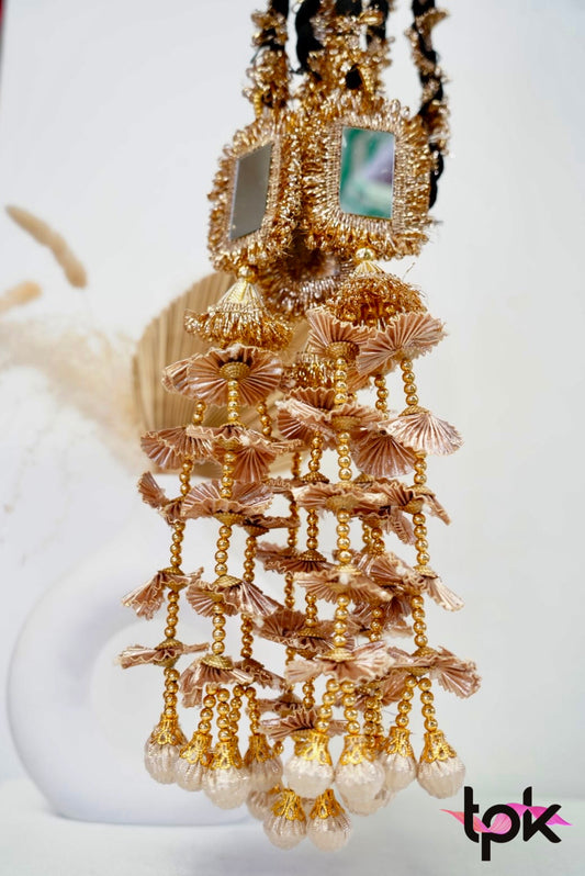Mirror Charm Paranda