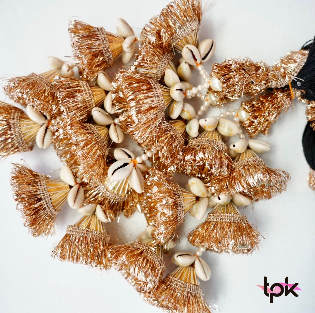 Golden Shell Tassel Paranda