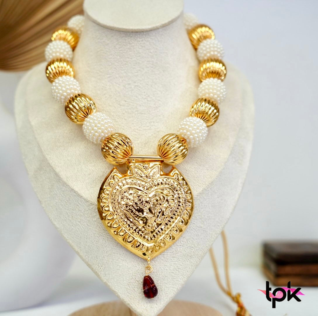 King Kaintha Necklace (Gold and Pearl)