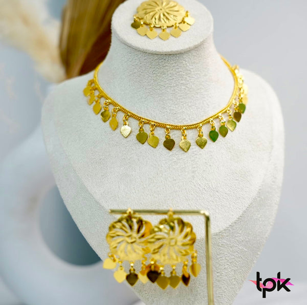 Golden Heart Drop Necklace Set