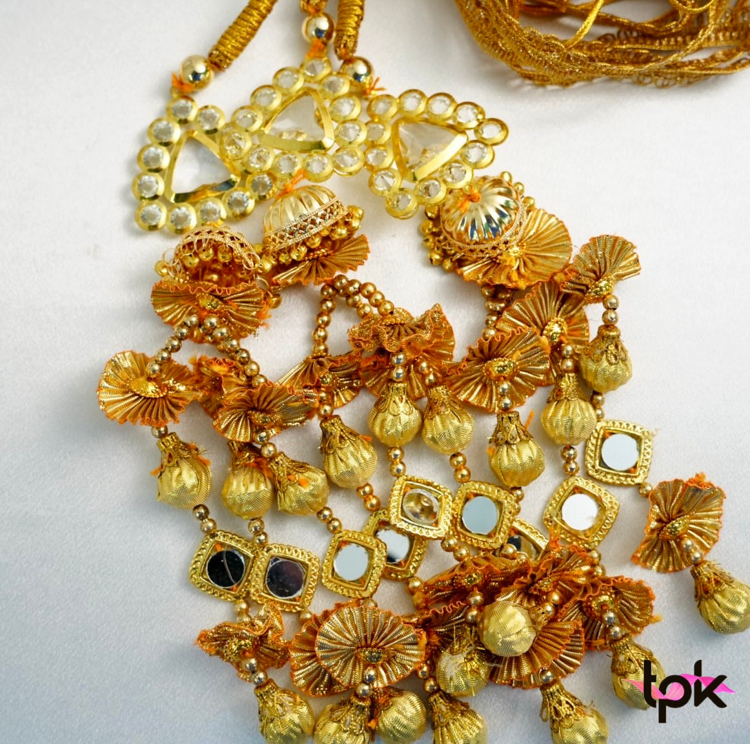 Kundan Mirror Punjabi Paranda with Golden Tassels