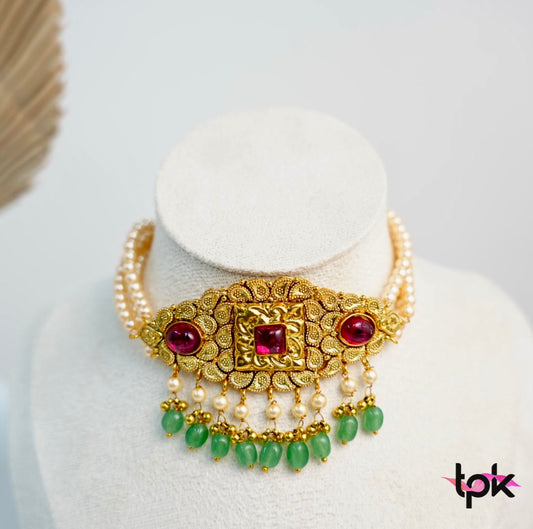 Gold Plated Traditional Choker set with Stud Earrings (Copper Base)