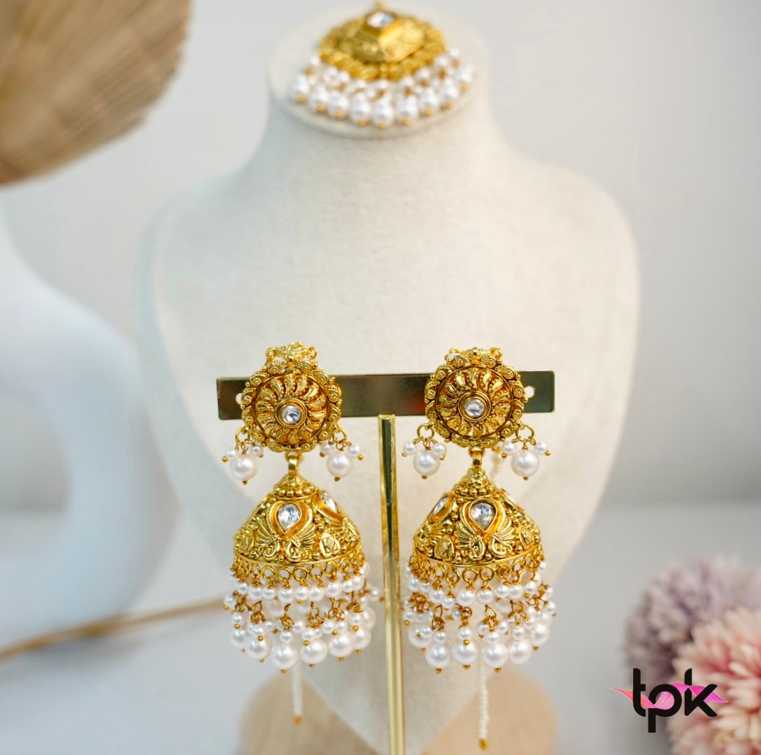 Gold Plated Pearl Choker set with Tikka (Copper Base)