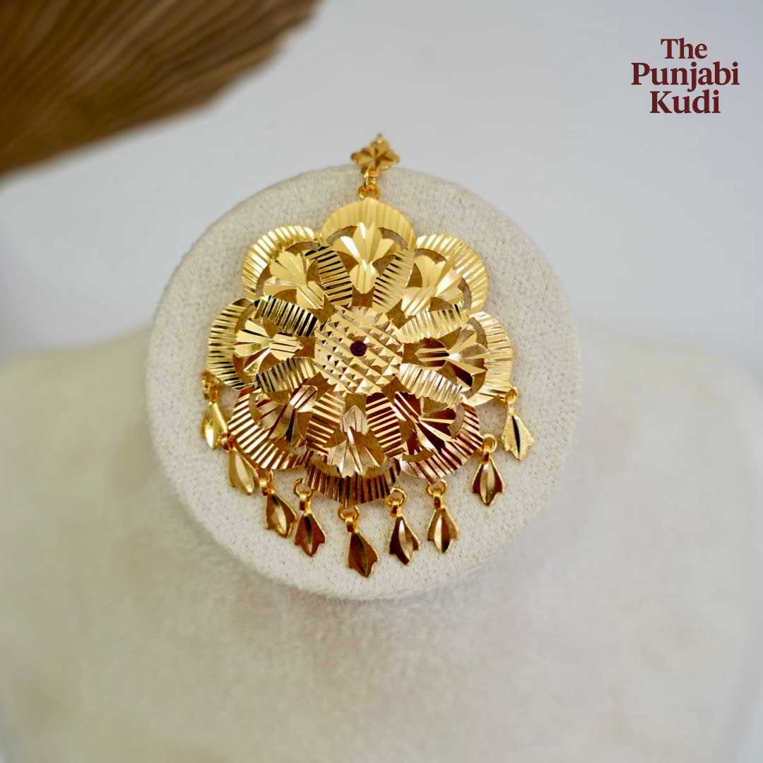 Pippal Patti Earrings Tikka Set