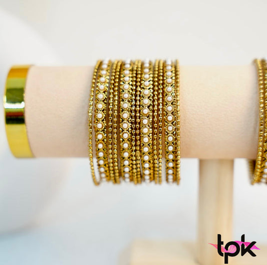 Pretty in Gold & Pearl Metal Bangle Set