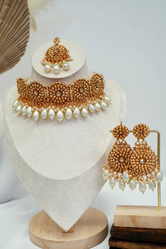 Premium quality Gold Plated Choker Set