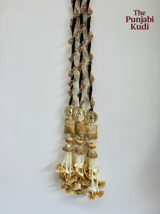 Golden Pearl Paranda – Handcrafted Punjabi Hair Accessory