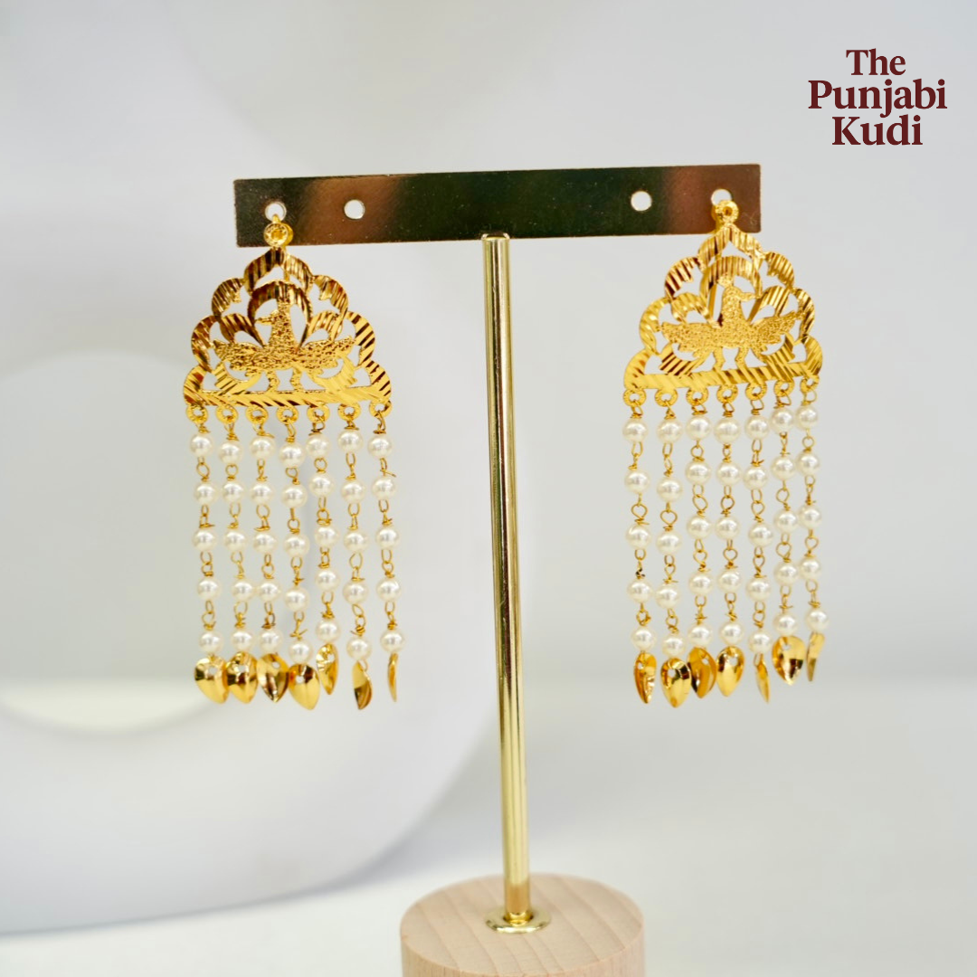 Morni Jhallar Pearl Earrings