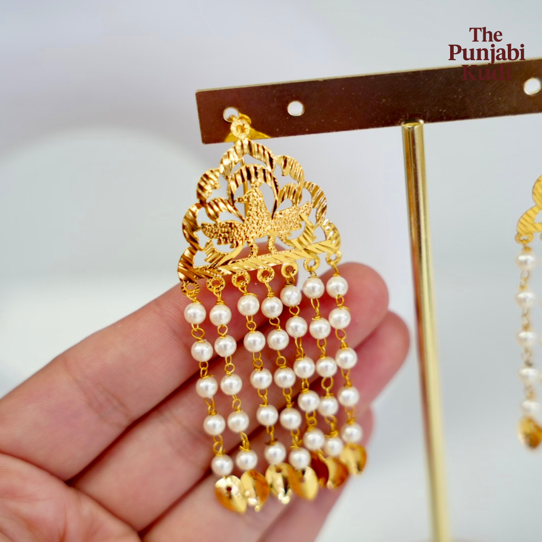 Morni Jhallar Pearl Earrings